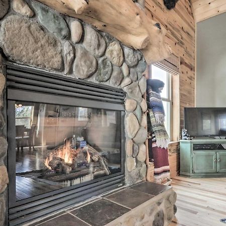 Cozy Heber-Overgaard Cabin With Fire Pit, Game Room! 외부 사진
