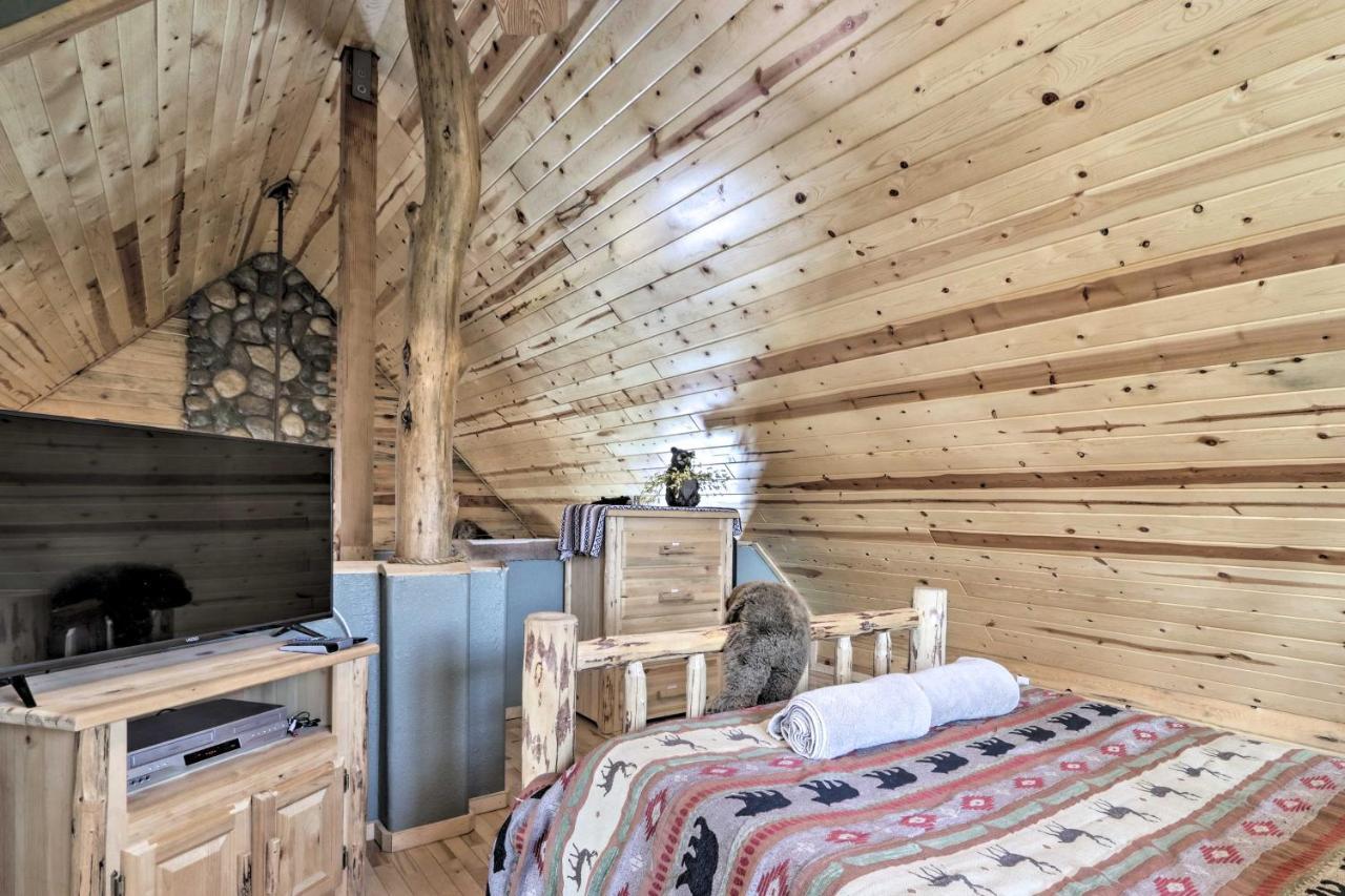 Cozy Heber-Overgaard Cabin With Fire Pit, Game Room! 외부 사진