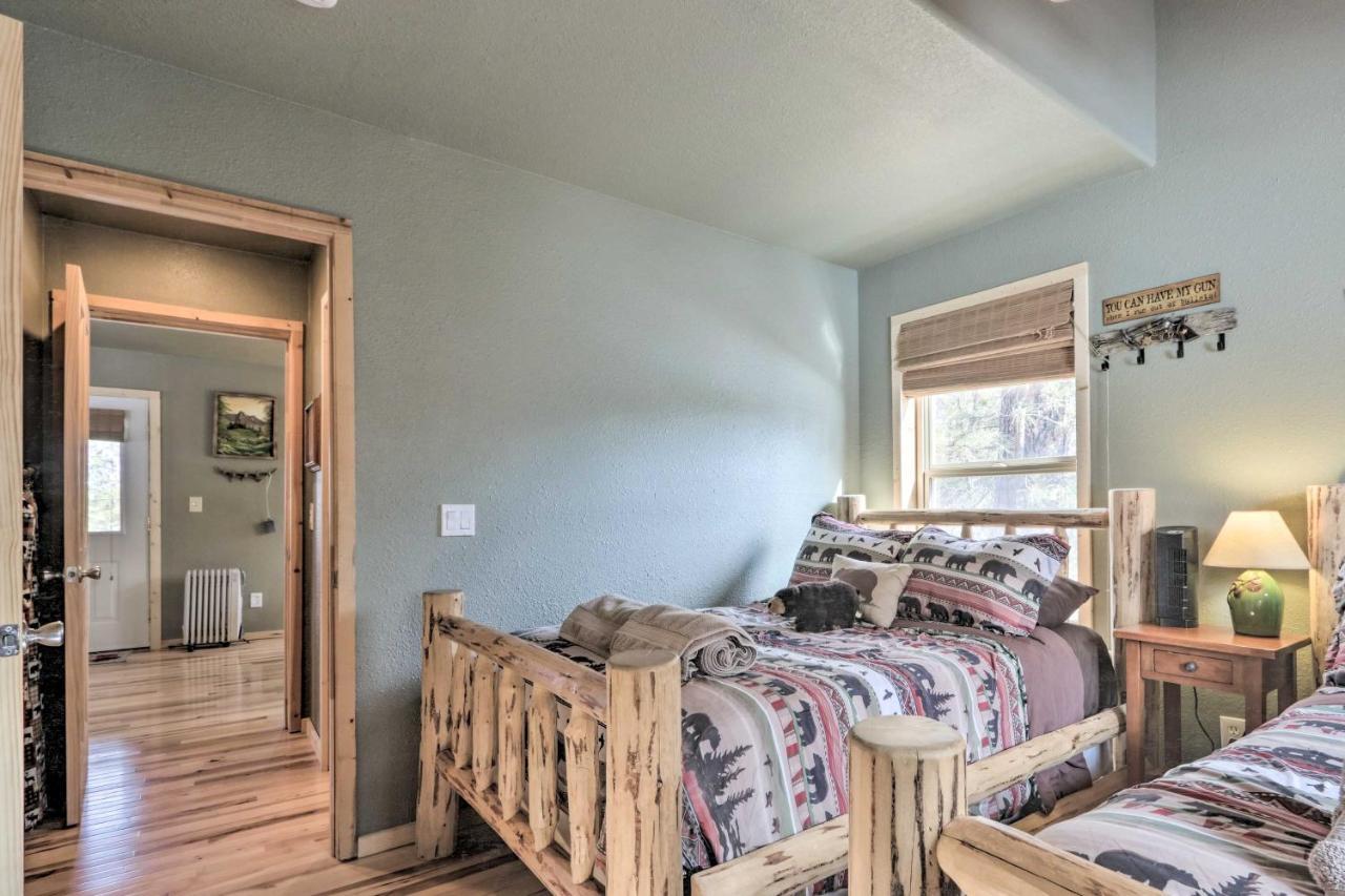 Cozy Heber-Overgaard Cabin With Fire Pit, Game Room! 외부 사진
