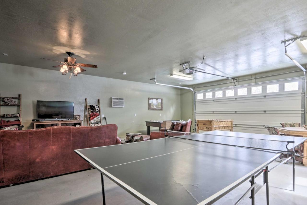 Cozy Heber-Overgaard Cabin With Fire Pit, Game Room! 외부 사진