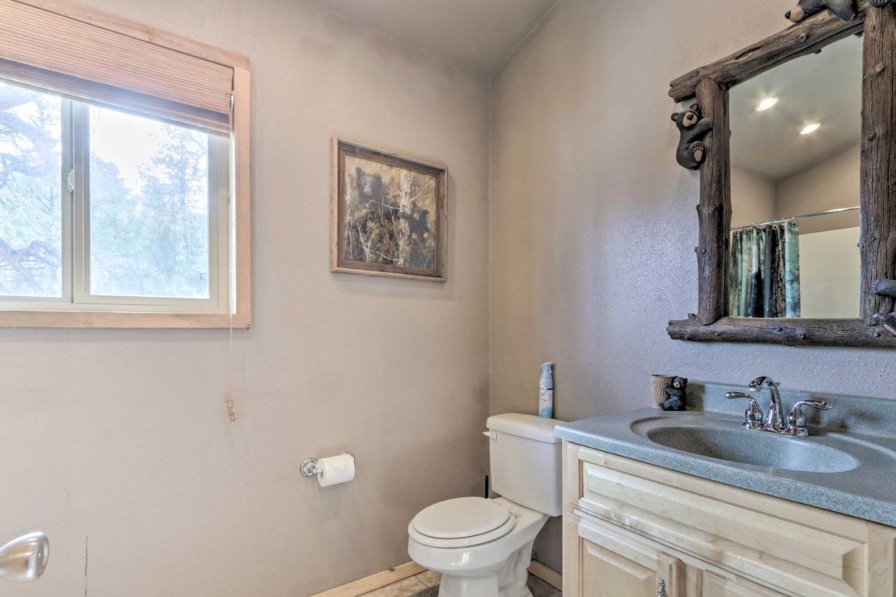 Cozy Heber-Overgaard Cabin With Fire Pit, Game Room! 외부 사진