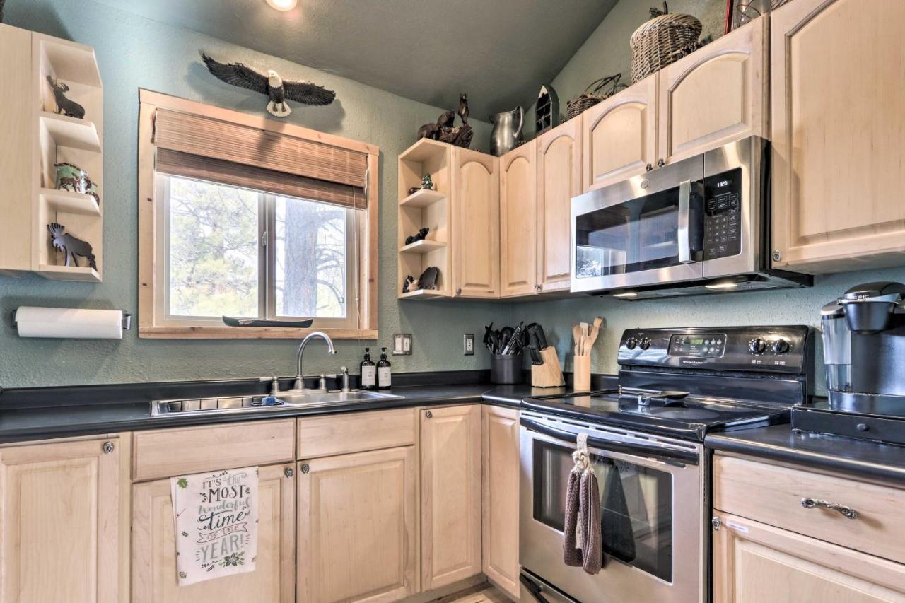 Cozy Heber-Overgaard Cabin With Fire Pit, Game Room! 외부 사진