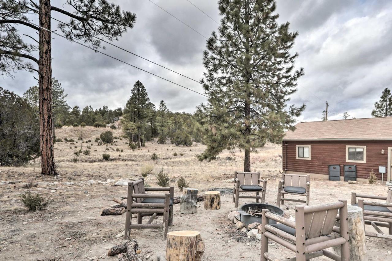 Cozy Heber-Overgaard Cabin With Fire Pit, Game Room! 외부 사진